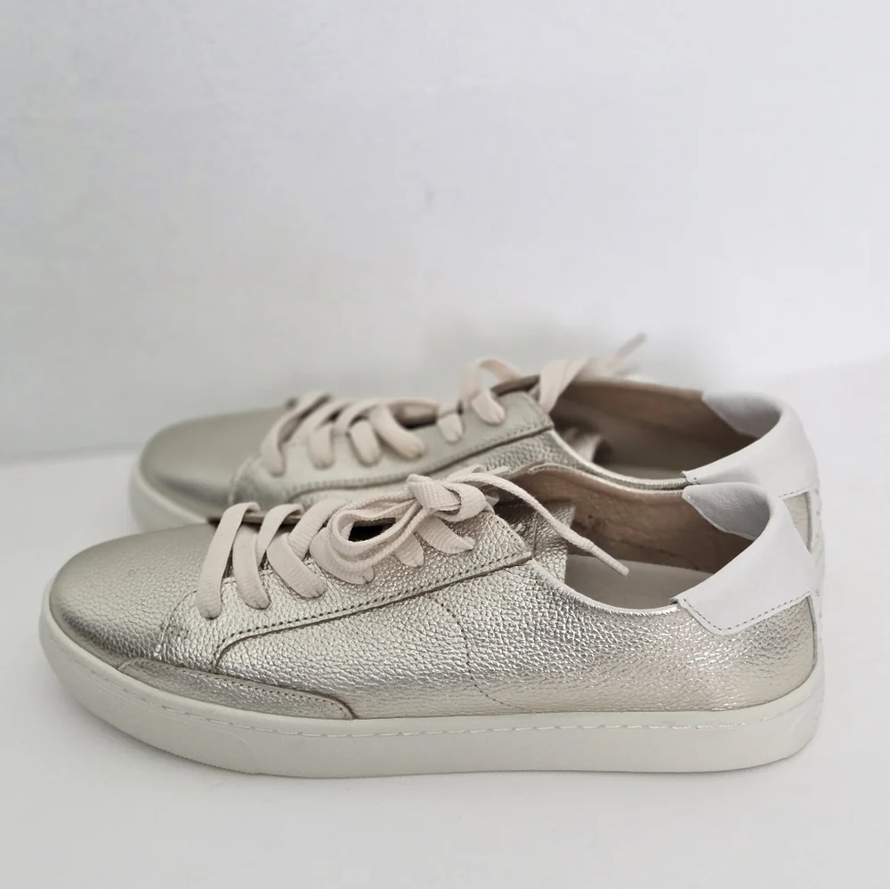 Soludos Ibiza Classic Leather Sneaker Platinum, Women's Sizes 10 New Without Box